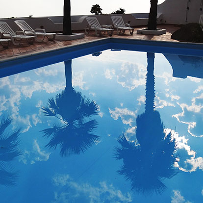 Pool terrasse in Hotel Victorino de Almeida © Pexels